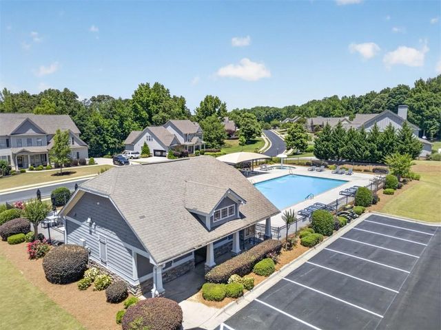 1171 Sterling Lake Drive, Jefferson, GA 30549