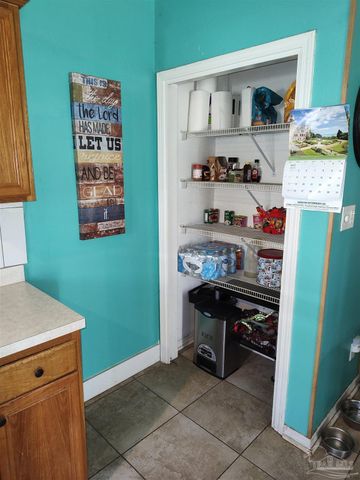 135 Valdosta Ave, Pensacola, FL 32507