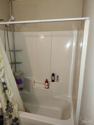 135 Valdosta Ave, Pensacola, FL 32507