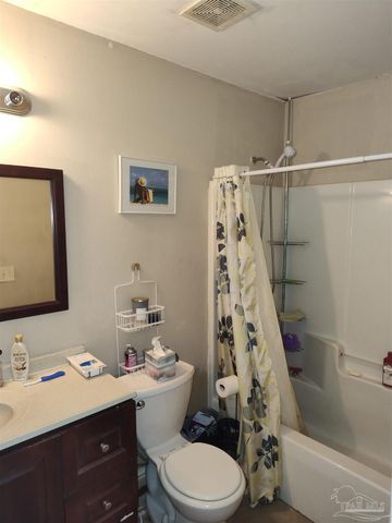 135 Valdosta Ave, Pensacola, FL 32507