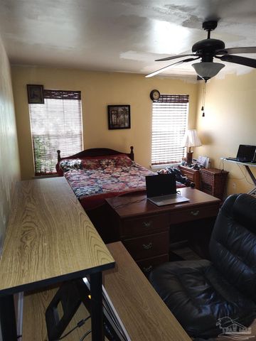 135 Valdosta Ave, Pensacola, FL 32507