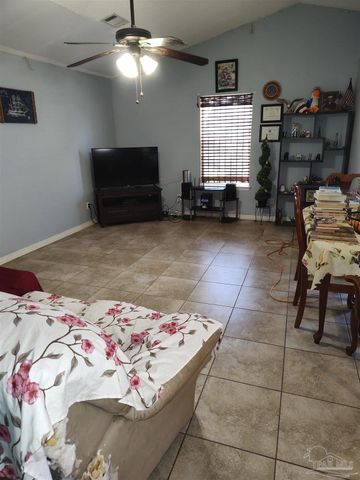 135 Valdosta Ave, Pensacola, FL 32507