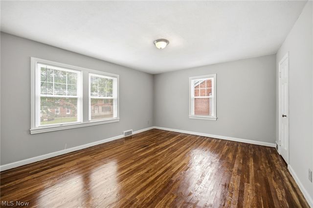 3889 Grenville Road, University Heights, OH 44118