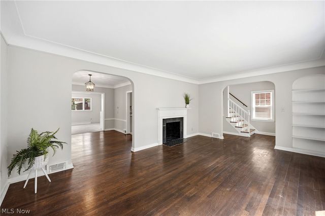 3889 Grenville Road, University Heights, OH 44118