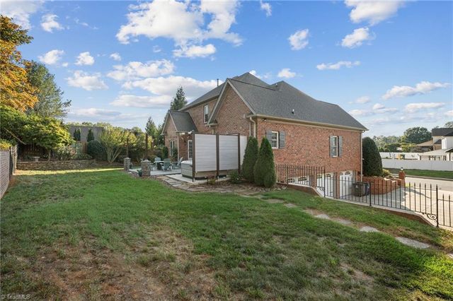 109 Covington Place, Lewisville, NC 27023