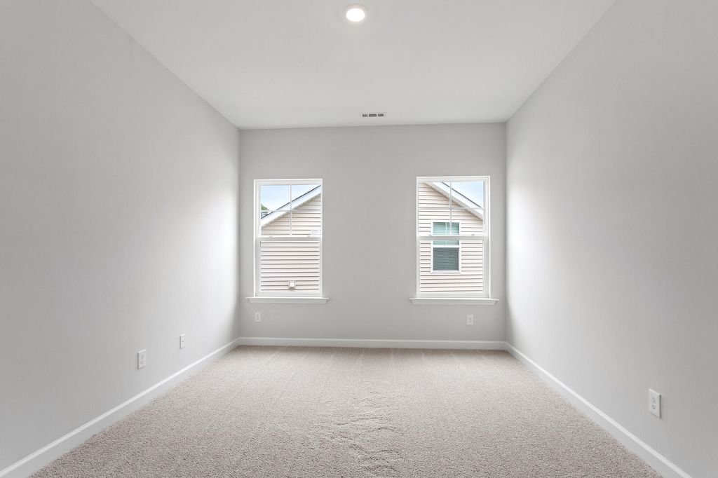 Image 24 of property listing at 217 Crosswick Street, Summerville, SC 29483