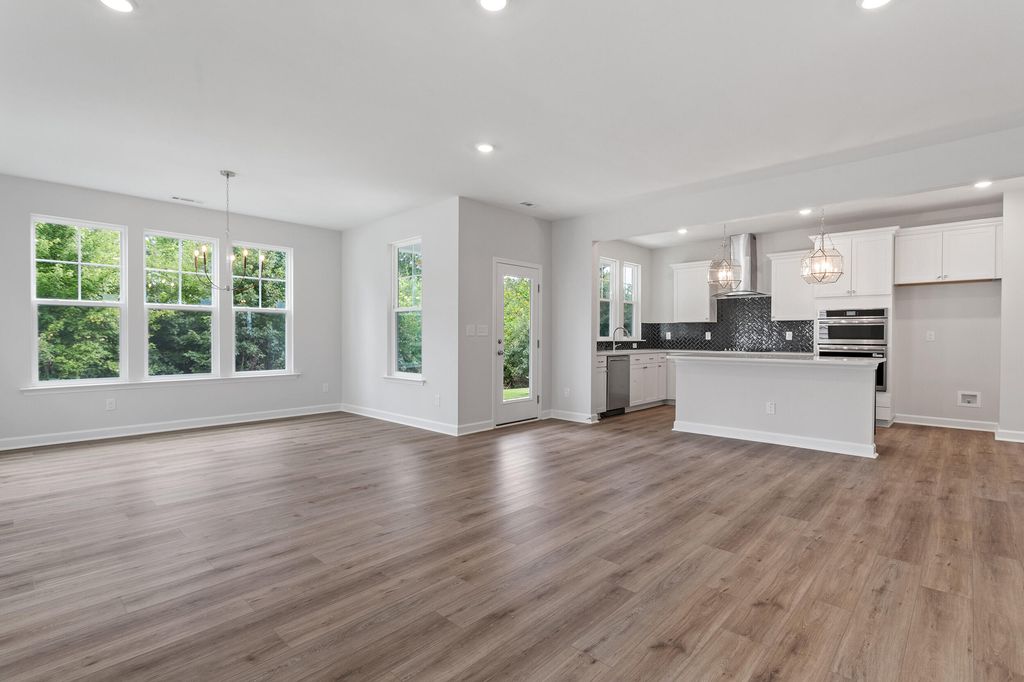 Image 9 of property listing at 217 Crosswick Street, Summerville, SC 29483