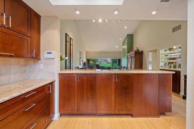 48915 Washington Street, La Quinta, CA 92253