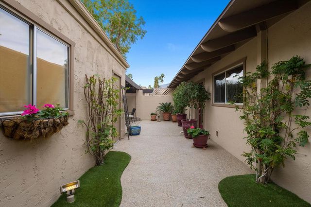 48915 Washington Street, La Quinta, CA 92253