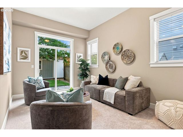 10766 Nw JORDAN Ln, Portland, OR 97210