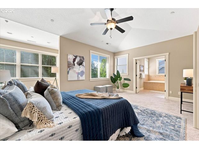 10766 Nw JORDAN Ln, Portland, OR 97210