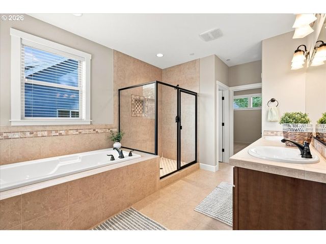 10766 Nw JORDAN Ln, Portland, OR 97210