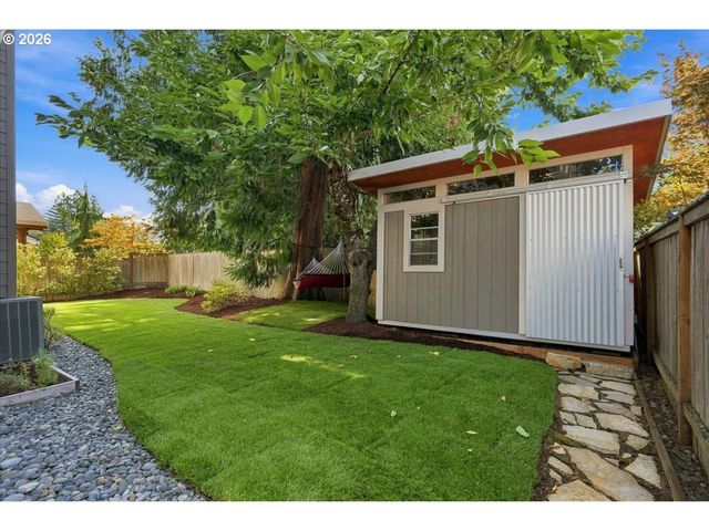 10766 Nw JORDAN Ln, Portland, OR 97210