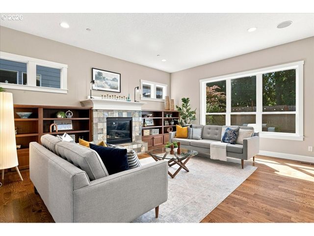 10766 Nw JORDAN Ln, Portland, OR 97210
