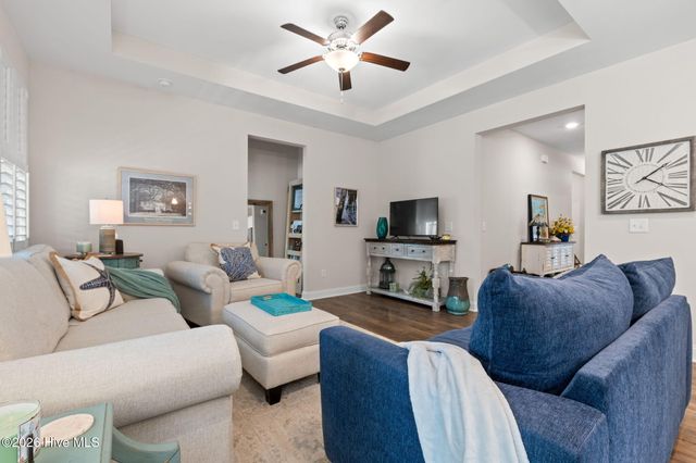1611 E New Carraway Place SE, Bolivia, NC 28422