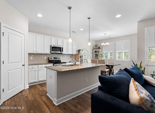 1611 E New Carraway Place SE, Bolivia, NC 28422