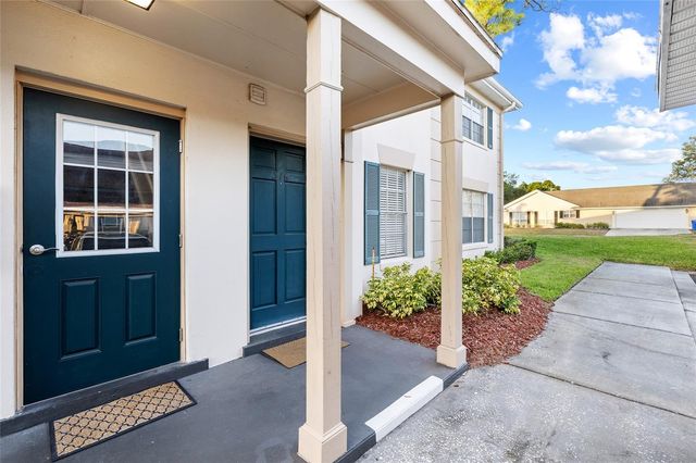 3402 LATANIA DRIVE 321, Tampa, FL 33618