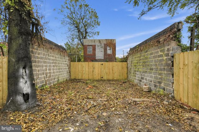 5110 WILLOWS AVE, Philadelphia, PA 19143