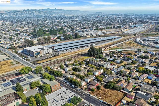 724 Chesley Ave, Richmond, CA 94801