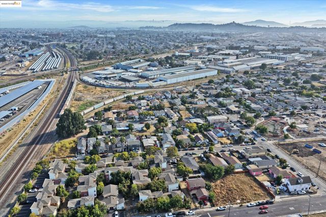 724 Chesley Ave, Richmond, CA 94801