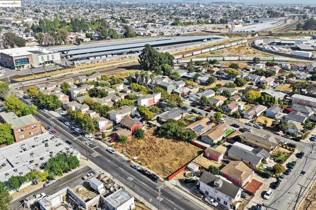 724 Chesley Ave, Richmond, CA 94801