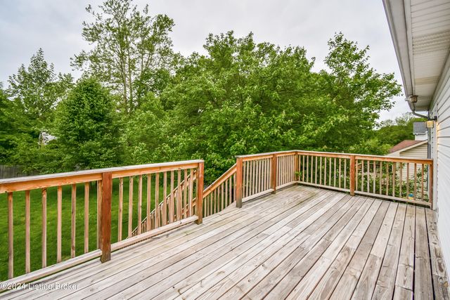 4662 Shenandoah Dr, Louisville, KY 40241