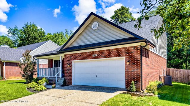 11808 Oak Bay Dr, Louisville, KY 40245