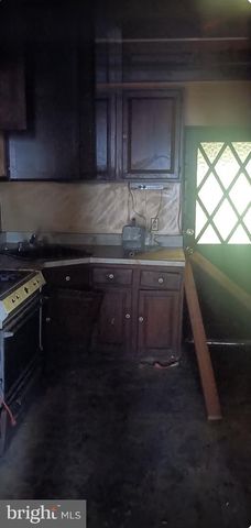 2543 S MARSHALL ST, Philadelphia, PA 19148
