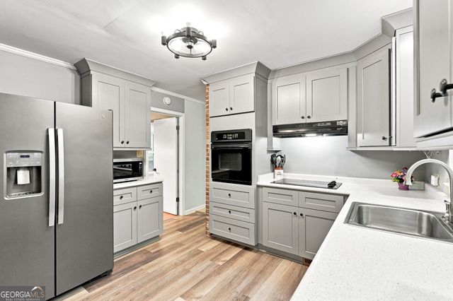 1050 Skyline Drive, Covington, GA 30014
