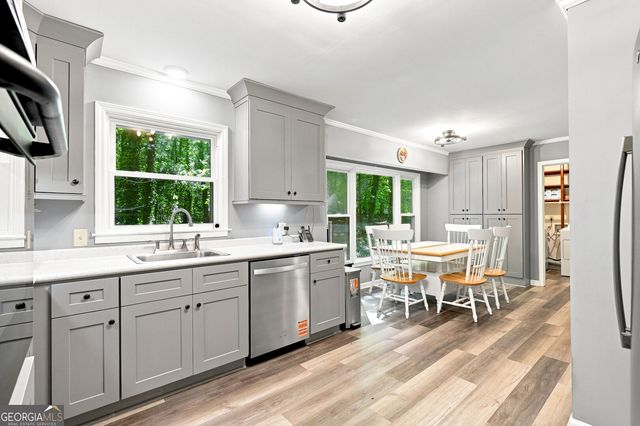 1050 Skyline Drive, Covington, GA 30014