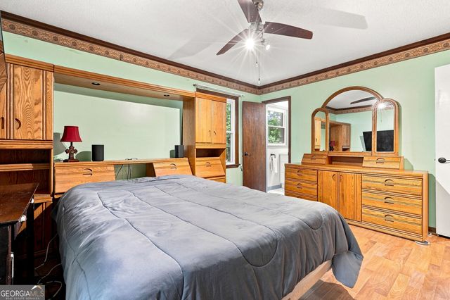 1050 Skyline Drive, Covington, GA 30014
