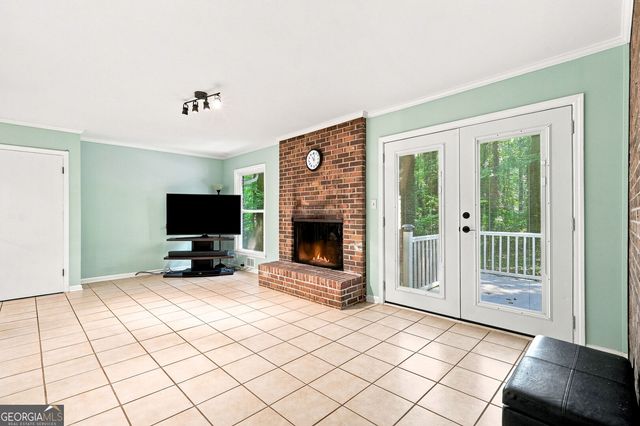 1050 Skyline Drive, Covington, GA 30014