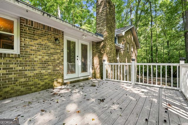 1050 Skyline Drive, Covington, GA 30014