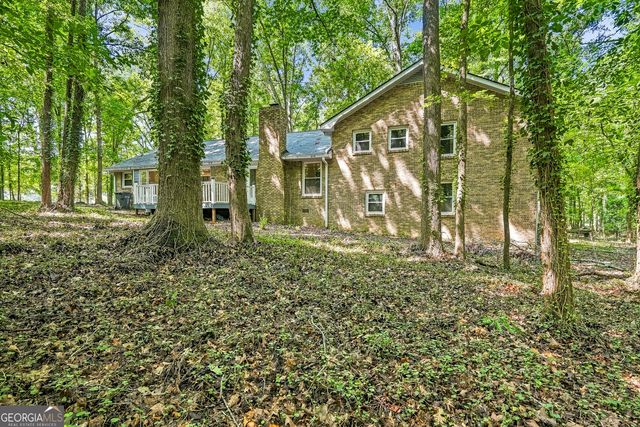 1050 Skyline Drive, Covington, GA 30014