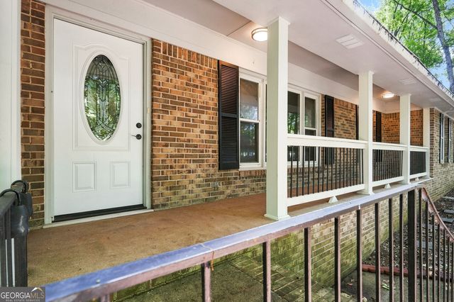 1050 Skyline Drive, Covington, GA 30014