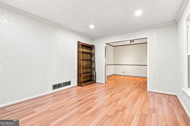 1050 Skyline Drive, Covington, GA 30014
