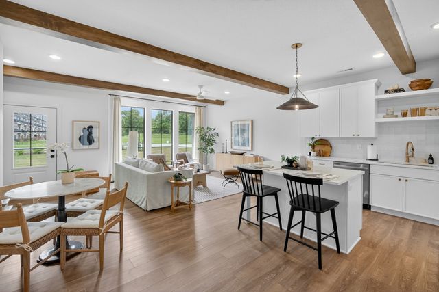 932 Peak Drive, West Des Moines, IA 50266
