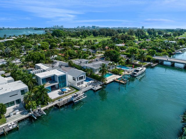 1040 S Shore Dr, Miami Beach, FL 33141