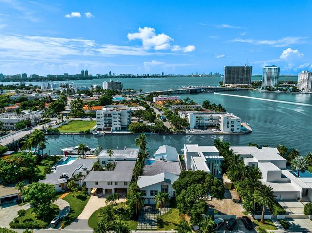 1040 S Shore Dr, Miami Beach, FL 33141