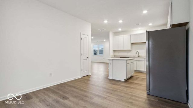 6111 Rhinecliff Drive, Whitestown, IN 46075