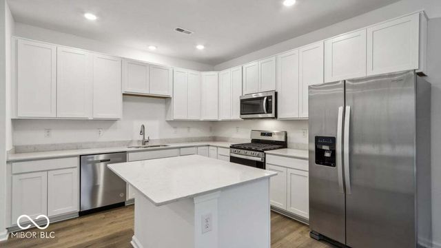 6111 Rhinecliff Drive, Whitestown, IN 46075