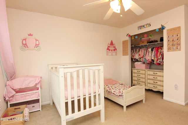 33 Austin Street, Tinton Falls, NJ 07712