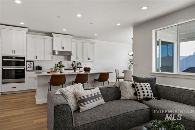 1663 W Arya St, Kuna, ID 83634