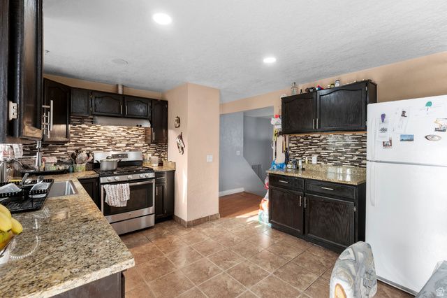 3452 S 7930 W, Magna, UT 84044