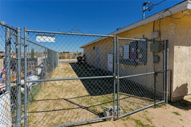 15928 Village Drive, Victorville, CA 92394