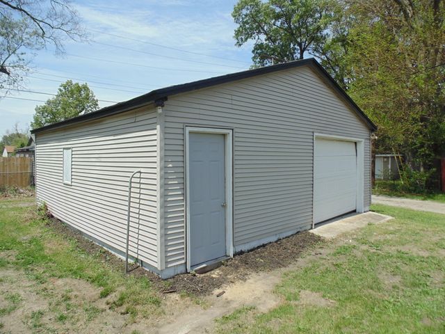 2830 Lake Street, Lake Station, IN 46405