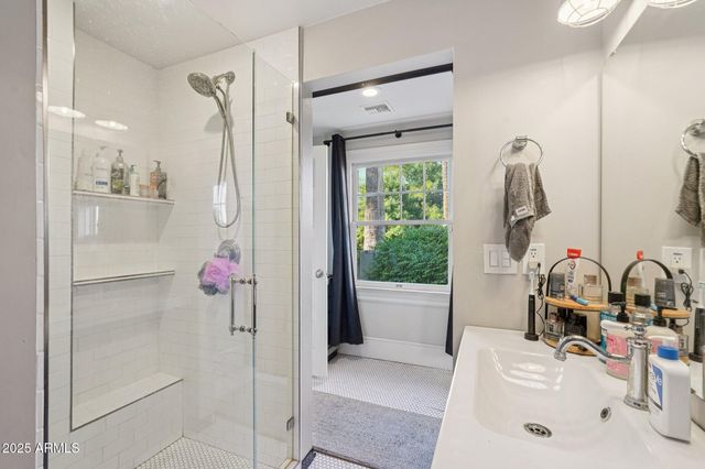 344 W LYNWOOD Street, Phoenix, AZ 85003