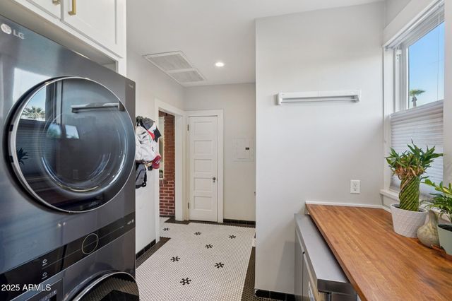 344 W LYNWOOD Street, Phoenix, AZ 85003