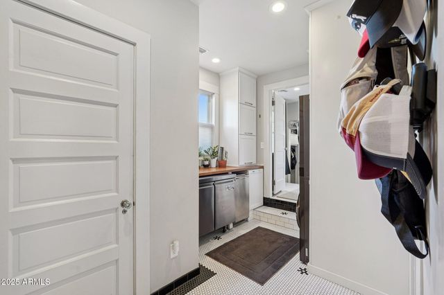 344 W LYNWOOD Street, Phoenix, AZ 85003