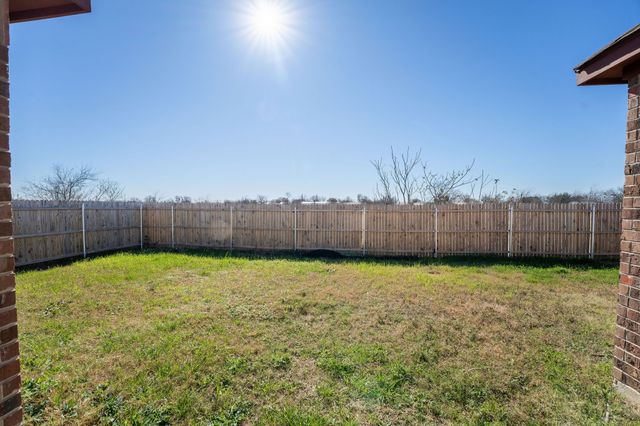 1020 Springview Lane, Mabank, TX 75147